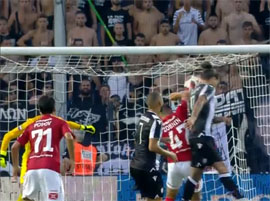 PAOKa volchok pokusal oboronu Spartaka s bochkov