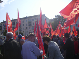 Na mitingah ne drobili zamenu lidera frakcii3