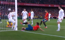 Anglichane vozrodili intrigu