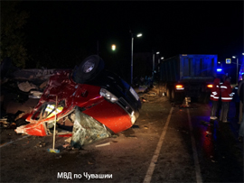 Nastupivshij den vnosit yasnost v tragediyu s gibelyu 11 chelovek v DTP u Bolshih Karachur3