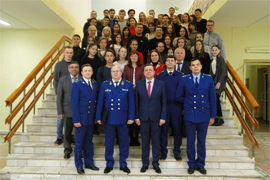 Prokuror CHuvashii i deti siroty nanesli vizity1