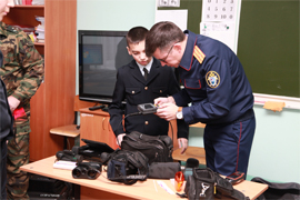 SU SKR po CHuvashii prodemonstrirovalo kadetam vysokotekhnologichnuyu tekhniku8