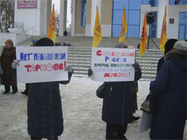 V CHeboksarah pogovorili na mitinge o musornom vozmushchenii6