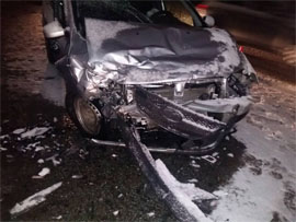 V stolknovenii dvuh legkovushek v CHeboksarah pogib 8 letnij malchik