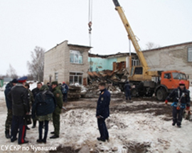 na meste obrusheniya shkoly v bolshie chaki