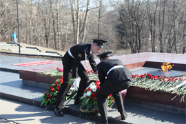 Petrozavodskaya zemlya k stenam legendarnoj kreposti popadet po ehstafete cherez Peterburg2