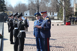 Petrozavodskaya zemlya k stenam legendarnoj kreposti popadet po ehstafete cherez Peterburg4