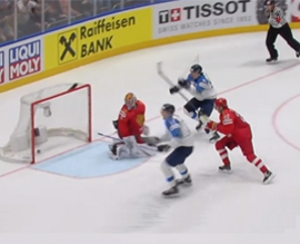 Final konchilsya na hokkejnom Attile8