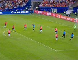 Masterskaya golova Kavani probila chetvertfinal s Peru7