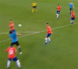 Masterskaya golova Kavani probila chetvertfinal s Peru8