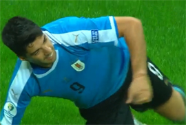 Osechka Suaresa vyvela Peru na Chili14