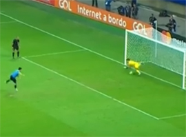 Osechka Suaresa vyvela Peru na Chili5