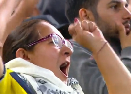 V polufinal s poslednim v matche udarom8