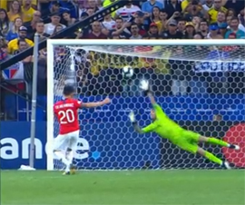 V polufinal s poslednim v matche udarom9