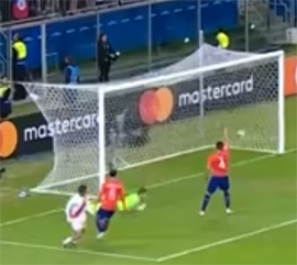 Peru razveyala titul chilijcev po vetru1