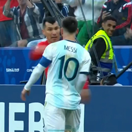 match Chili i Argentiny s udaleniem Messi27