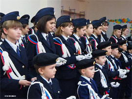 Sledovateli Kanashskogo mezhrajonnogo sledstvennogo otdela SU SKR po Chuvashi vruchili pogony kadetam1