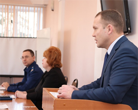 Prokuror Novocheboksarska Viktor Ivanov obsuzhdal profilaktiku pravonarusheni