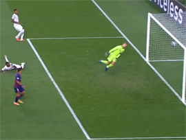 Bavariya sygrala pechali v setku Barsy13