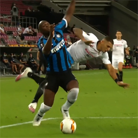 Ot pragmatichnyh pobed proigryvaet zrelishchnost17