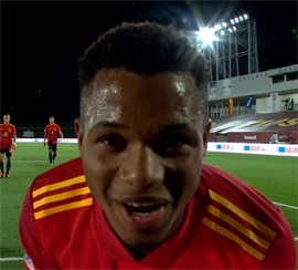 Pomimo proleta zamyslov trenerov mimo vse otobrazila i ih i igrokov pantomima1