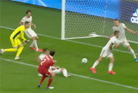 Pomimo proleta zamyslov trenerov mimo vse otobrazila i ih i igrokov pantomima18