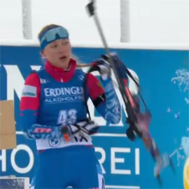 Evgeniya Pavlova dobezhala do cvetochnoj ceremonii