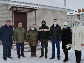 YAntikovskomu sirote prokurory dobyli blagoustroennuyu kvartiru1