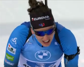 Francuzskie biatlonistki zavoevali v zhenskoj estafete v Antholce bronzu