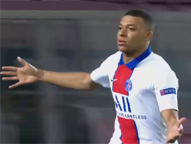 Mbappe het trikom Barse na Kamp Nou othodnuyu propel6