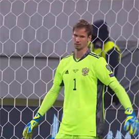 V shershavom futbole slovaki gladko vyigrali u rossiyan3