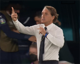 Italiya pokazala hozyajskij futbol5