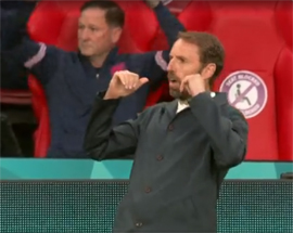 V prohodcy rinulis na Evro futbolnye kanatohodcy8