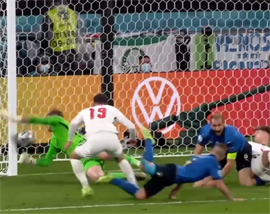 Italiya obygrala Angliyu po serii penalti v finale Evro 2020 13