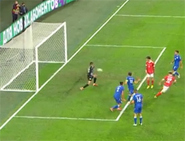 Andrej Mostovoj zabivaet otlichnyj gol Kipru5