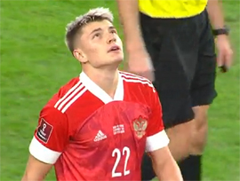 Andrej Mostovoj zabivaet otlichnyj gol Kipru7