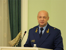 Prokuror CHuvashii Andrej Fomin vystupaet