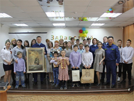 Evgenij Kim i prokurory navestili centr dlya detej sirot v CHeboksarah4