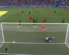 Embolo zabivaet kamerunu v katare2