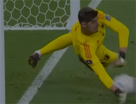 Tibo kurtua otrazhaet penalti canady