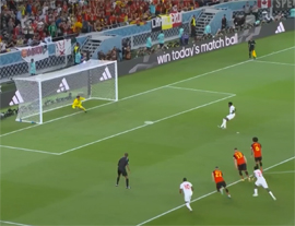 Tibo kurtua otrazhaet penalti canady2