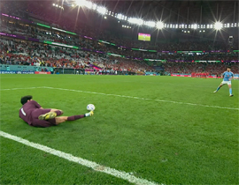 Yassin Bunu vyvel Marokko v chetvertfinal