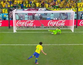 Udar brazilskogo markinjosa v stojku v serii