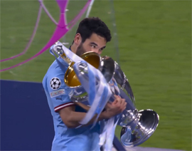 Kubok ligi chempionov v rukah mansyti