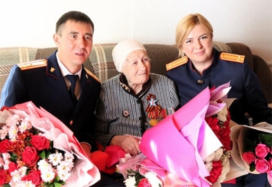 Pozdravili veterana s vekovym yubileem